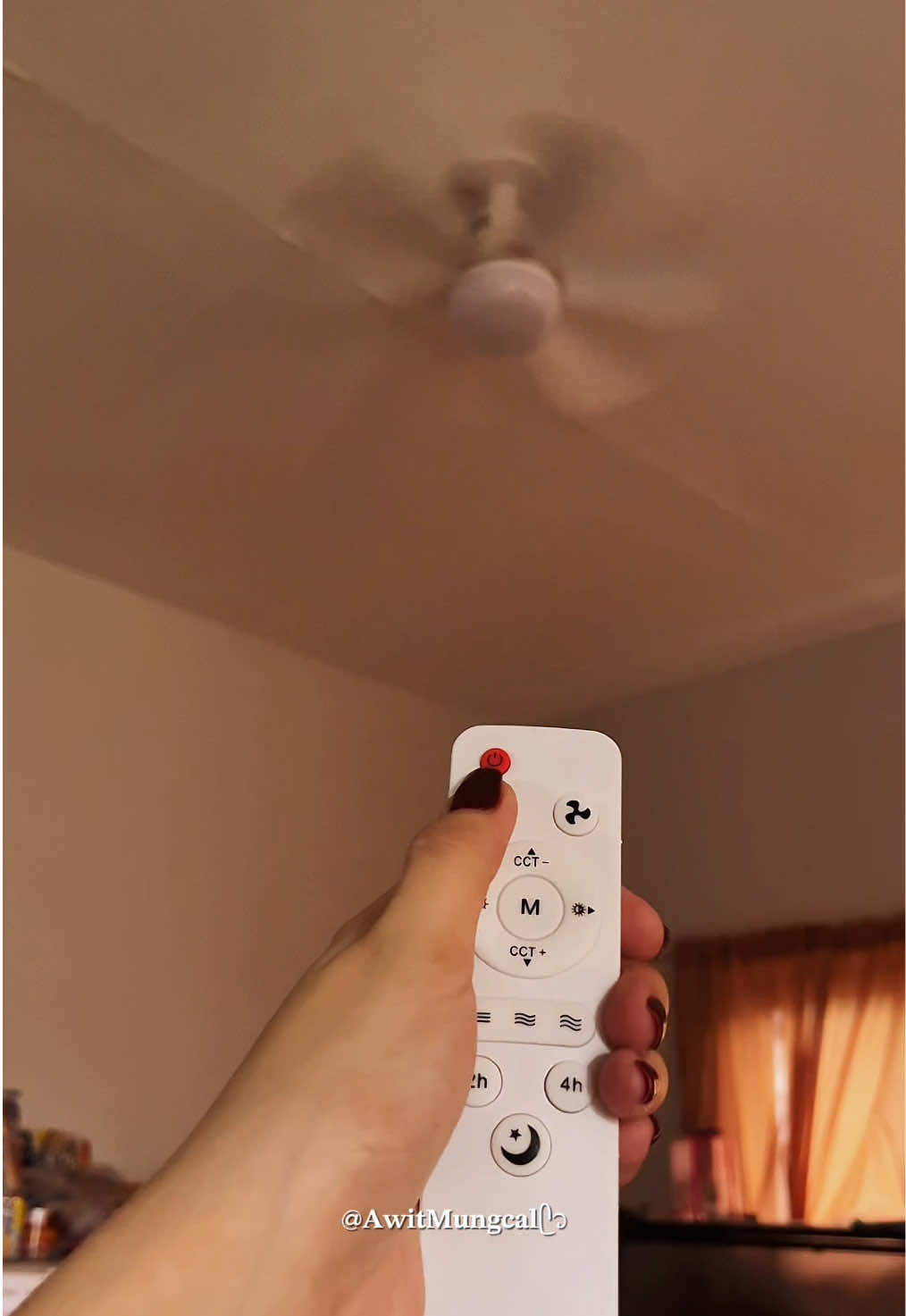 Bulb light with fan from @Mitsushi Philippines #bulb #light #fan #electrician #lightwithfan #bulbwithfan #ceilingfan #ceilingfanwithlight  #affordable #recommendations #foryoupage #fyp #fyp 