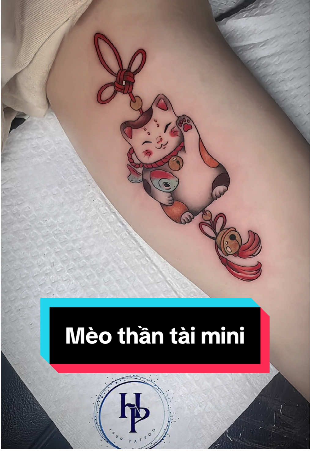 Hình xăm mèo thần tài may mắn mini 🤩 #tattoo #xăm #xămtpvinh #xămhinhnghethuat #hparttattoo #hoangphamtattoo #viral #goclamdep #tet2025 