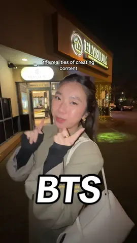 LOL i needa know whether this hook was good or not, lmk below ty luv u guys hehe #contentcreator #content #influencer #influencerinthewild #bts #vancouver 