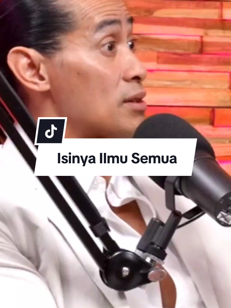 Perbedaan orang dulu dan sekarang. #podcastclips #closethedoor #podhub #deddycorbuzier #vidialdiano #aderai #ebelcobra #fyp 