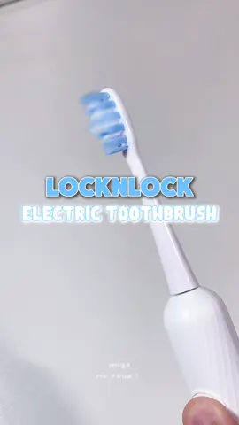 chăm sóc răng miệng để luôn có nụ cười tự tin ngay thôi #LocknLock #Premiumlife #chamsocrangmieng #banchaidien #rangmieng #toothbrush #chamsocsuckhoe #newyearsale #tet2025 #vzone 