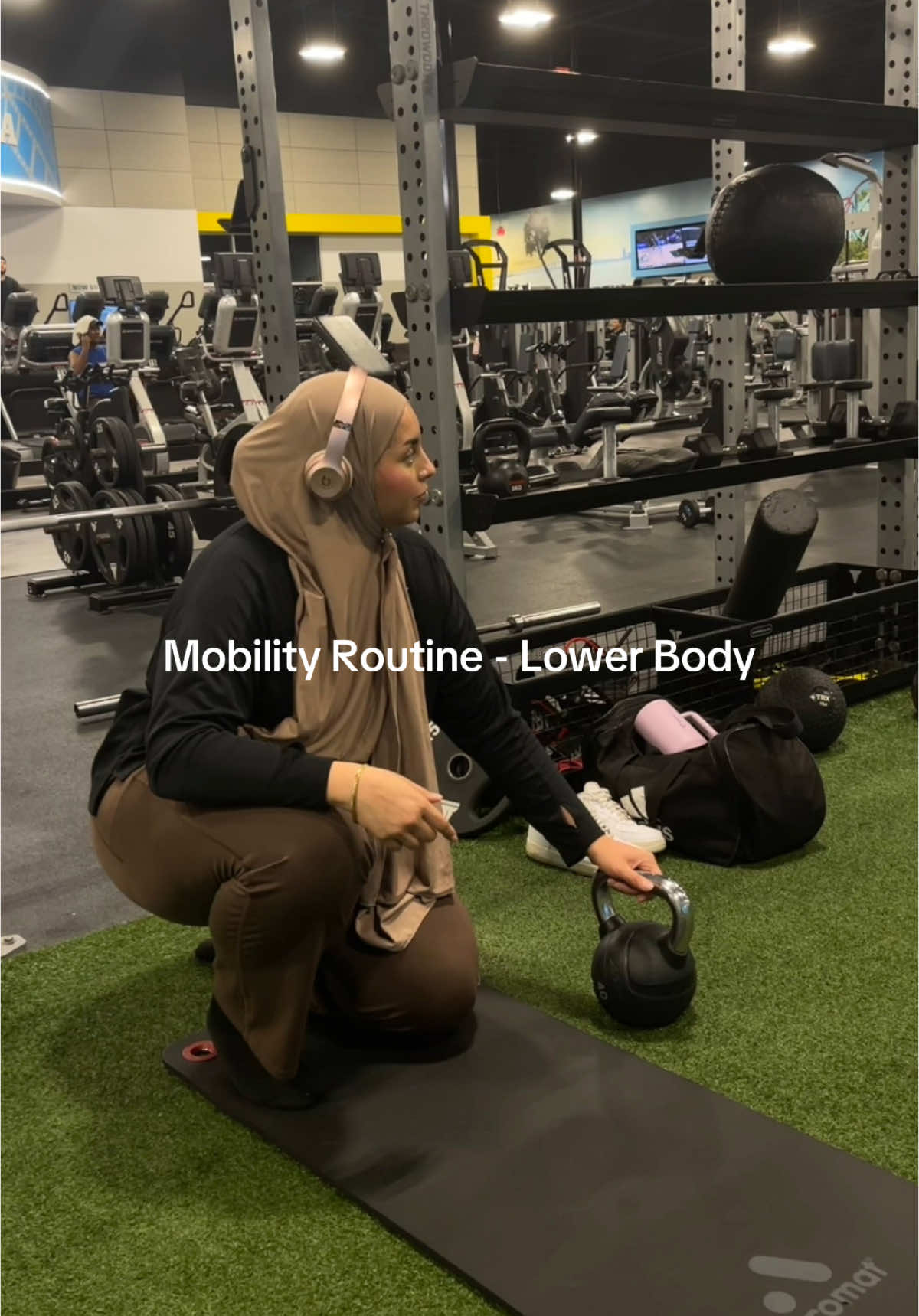 #CapCut  I have SI joint pain, so mobility is a non negotiable especially on a leg day. @Gymshark Women 