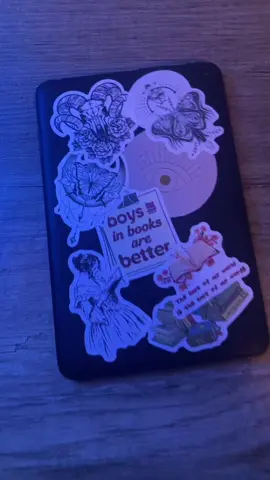 How she look guys #kindle #kindleunlimited #ebooks #audible #BookTok #stickers #aesthetickindle #stickersforkindle #writertok #witchtok #villainsdoitbetter #fictionalmen #fairycore #darkacademia #aestheticreading #moodreader #vinylstickers 