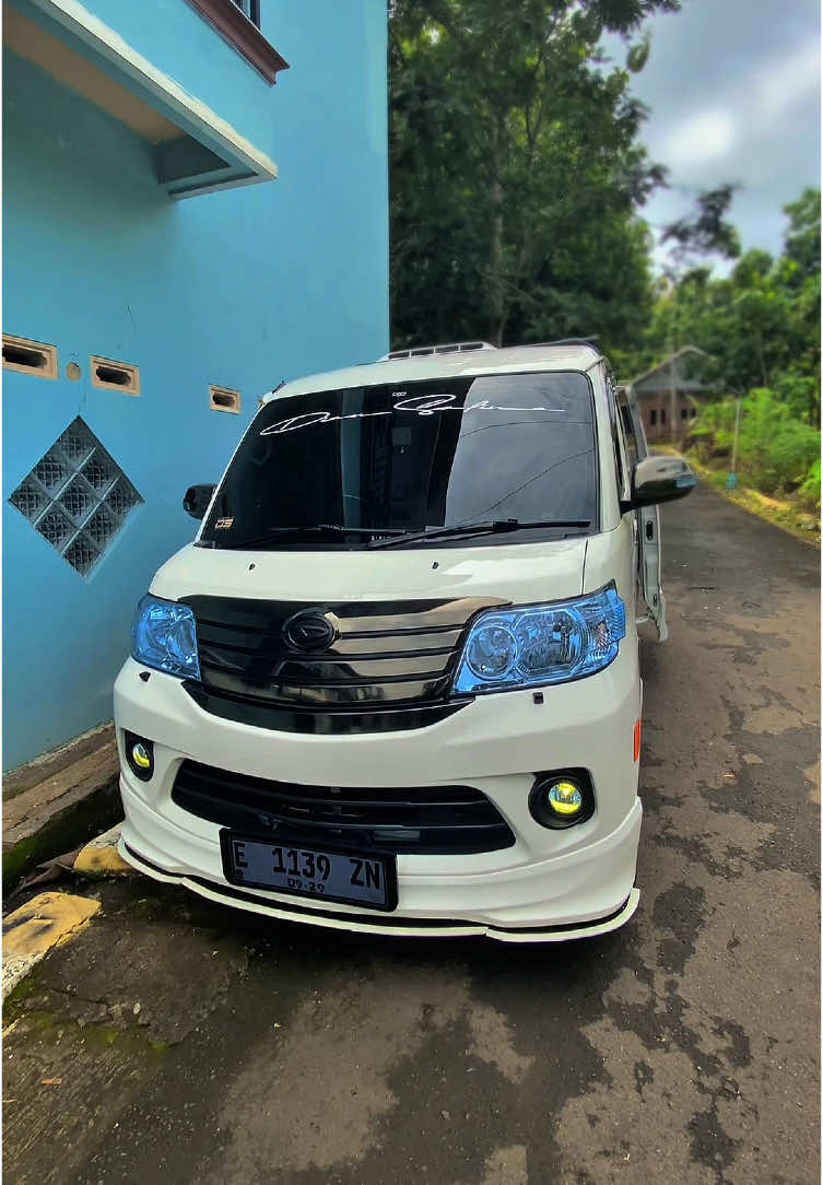 Rada tiisen #CapCut #traveltiktok #modifikasiluxio #pypシ #kuninganjawabarat #travelkuninganjaktarta 