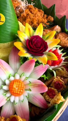 Tutorial membuat garnish tumpeng #pisaugarnish #catering #carving #garnish #tumpeng 