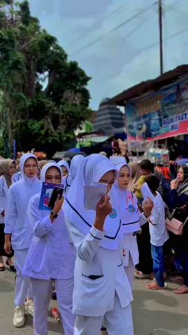 Semoga gak fyp neng mbak e🤫😁 #fyp #karnavalprawoto #lewatberanda #prawotopati #karnaval #patistory 