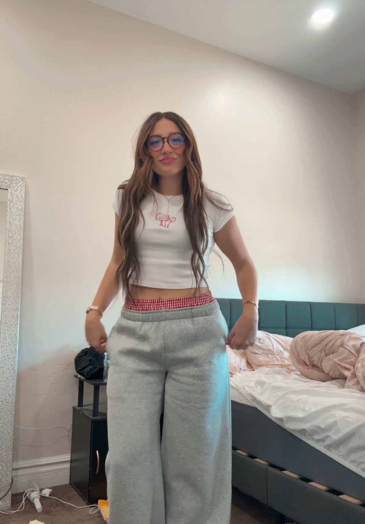 new fav sweats 😋 #fyp #outfit #edikted #comfy #inspo 