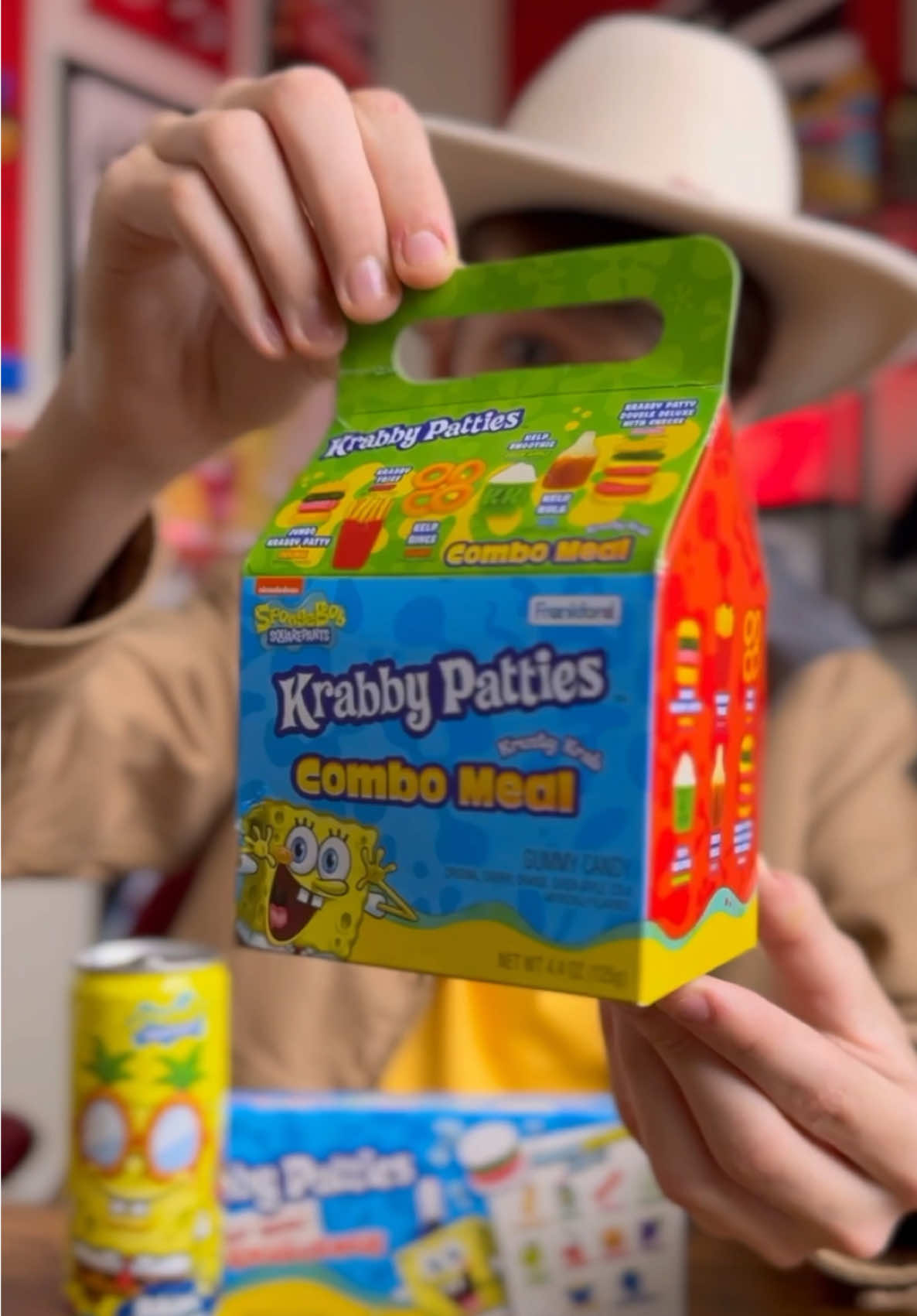 Что еще попробовать? 😋🔥 Купил Все Сладости от Спанч Боба!! 🧽🤌 #Майк #Mike_222 