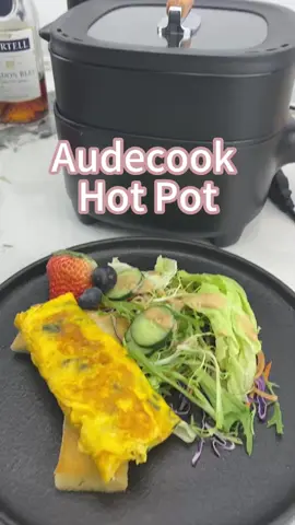 When you have time, cook a meal with a portable electric cooker. It's much cleaner than eating out. #cooking  #singleuse   #inyourkitchen   #collegepot   #dormpot  #food   #lazypot   #stiringthepot  #ramennoodles   #audecook   #noodlepot 