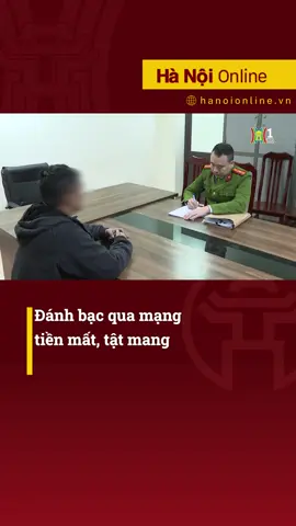 Đánh bạc qua mạng đang trở thành vấn nạn phổ biến trong xã hội hiện đại, nơi mà chỉ với một chiếc điện thoại hoặc máy tính, người chơi có thể dễ dàng tham gia các trò chơi cờ bạc trực tuyến. #daihanoi #htvdaihanoi #tiktoknews #hanoionline