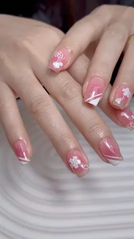 Ngày tháng sau này phải nhớ ở bên một người thật lòng… #nailbox #nailbox #nail #nailboxthietke #nailxinh #nailđẹp #tuyenquang 