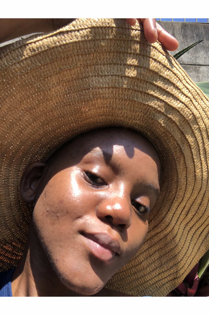 How are you guys handling this heat ? 😭 was hanging the washing thought I should vent 😭 #SAMA28 #fypp #accent #Summer #southafrica #britsh #jokes #southafricatiktok #funny #