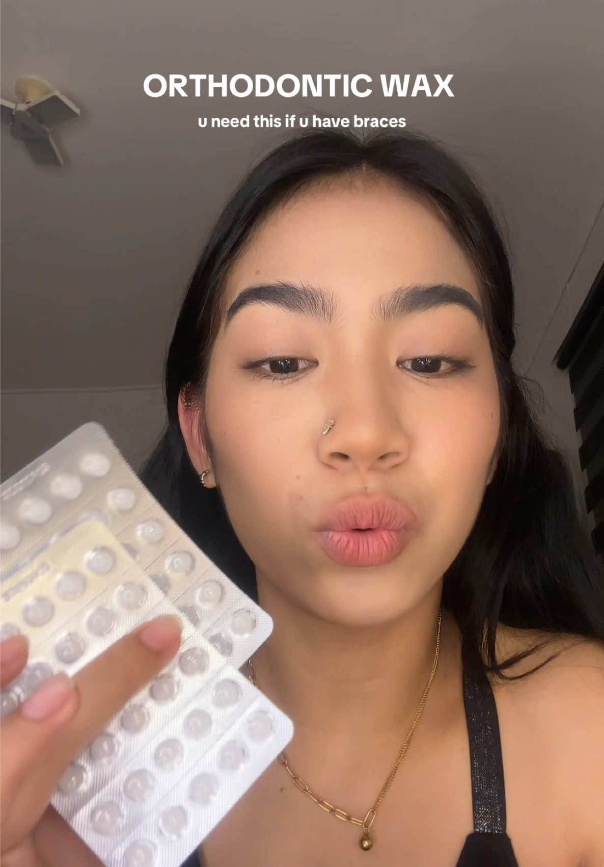 Sofer effective para mawala ang laso! #orthodonticwax #waxforbraces #bracesjourney #bracestips #fyp 