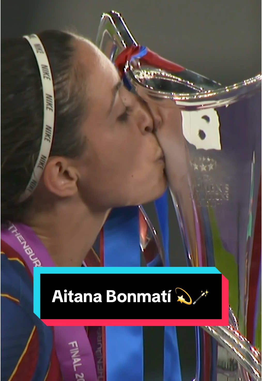 Magic moments ✨  #UWCL #ChampionsLeague #AitanaBonmati #FCBarcelona #FCBFemení #WomensFootball 