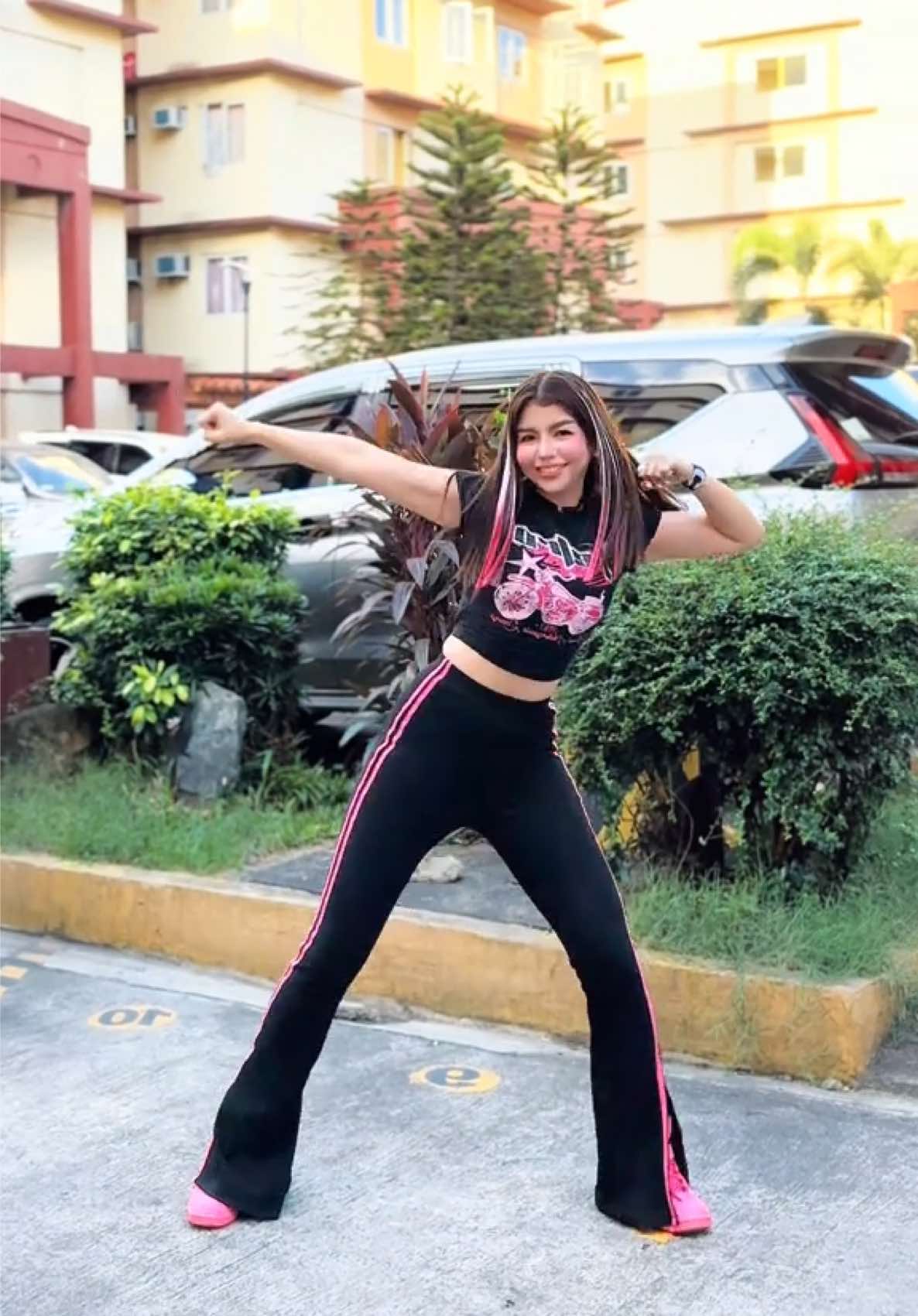Bumble Bee X Bonde Do Bruñao 💃 @Jingky Moves #jingkymoves #jingkymagsino 
