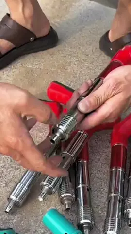 Súng bắn đinh hạt nổ S4 full phụ kiện + 100 đinh #dinhzenhatno #dinhhatno #xuhuongtiktok #xuhuong #maybandinhhatno #sungbandinhbetong #maybandinhbetong #sungbandinhhatno 