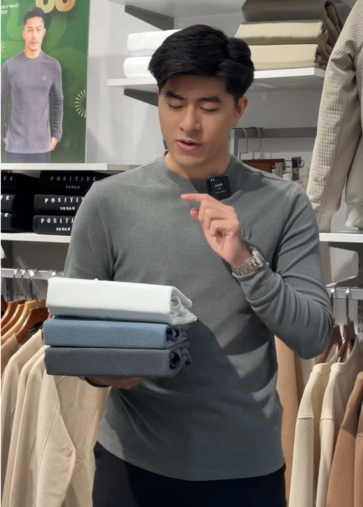 Một chiếc áo giữ nhiệt mềm mịn, ấm áp là tất cả những gì anh em cần để vượt qua mùa đông lạnh giá này. Giá tốt anh em săn ngay tại giỏ hàng nhé! #salegiuathang   #urbanstore #menswear #menfashion #aoni #giunhiet #sweatshirt #thudong