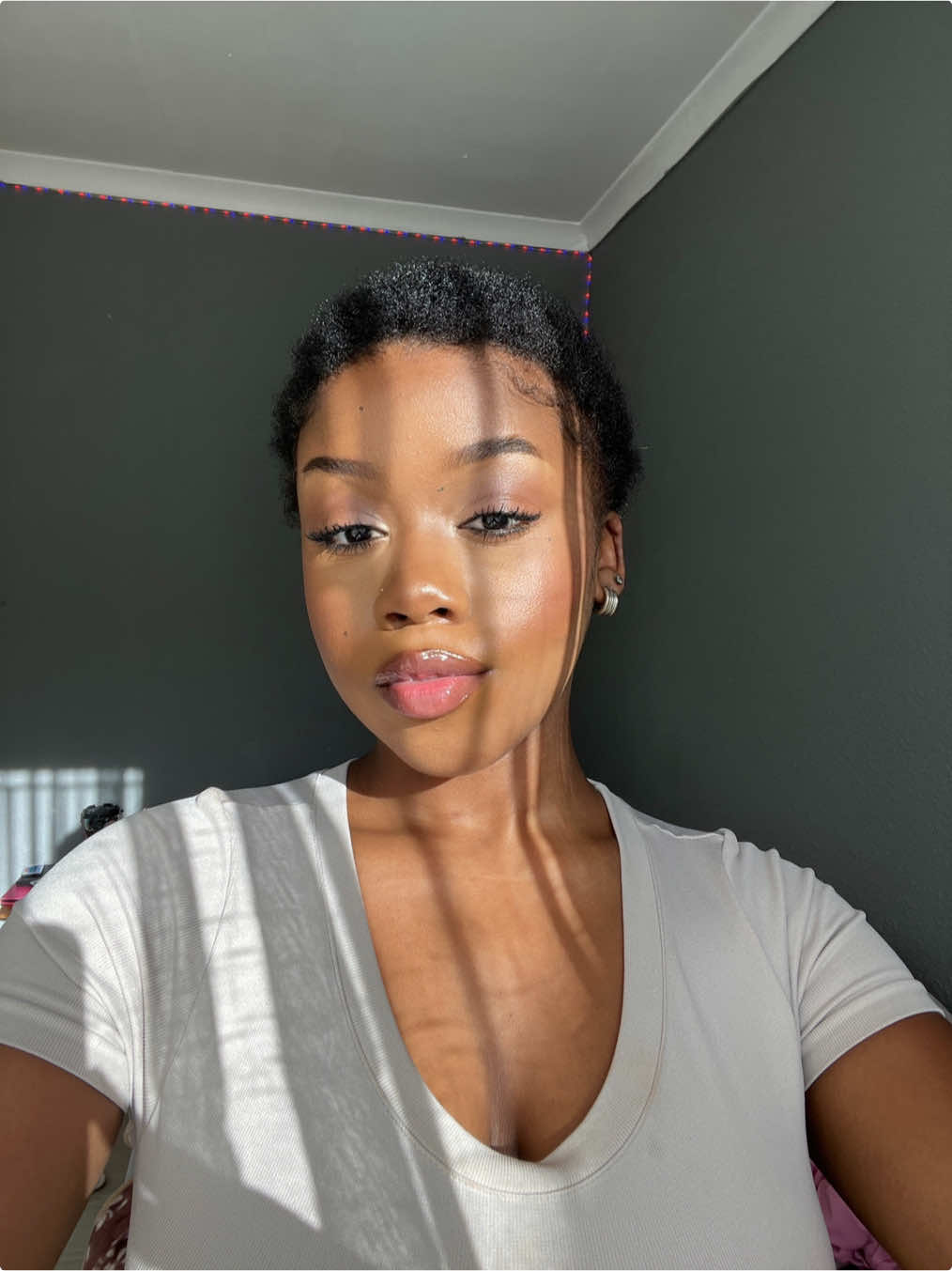 watch me do my makeup with good music in the background 🙂‍↕️ #makeup #makeuptutorial #makeuptransition #makeuplook #fyp  @Fenty Beauty @Maybelline New York Africa @essence cosmetics 