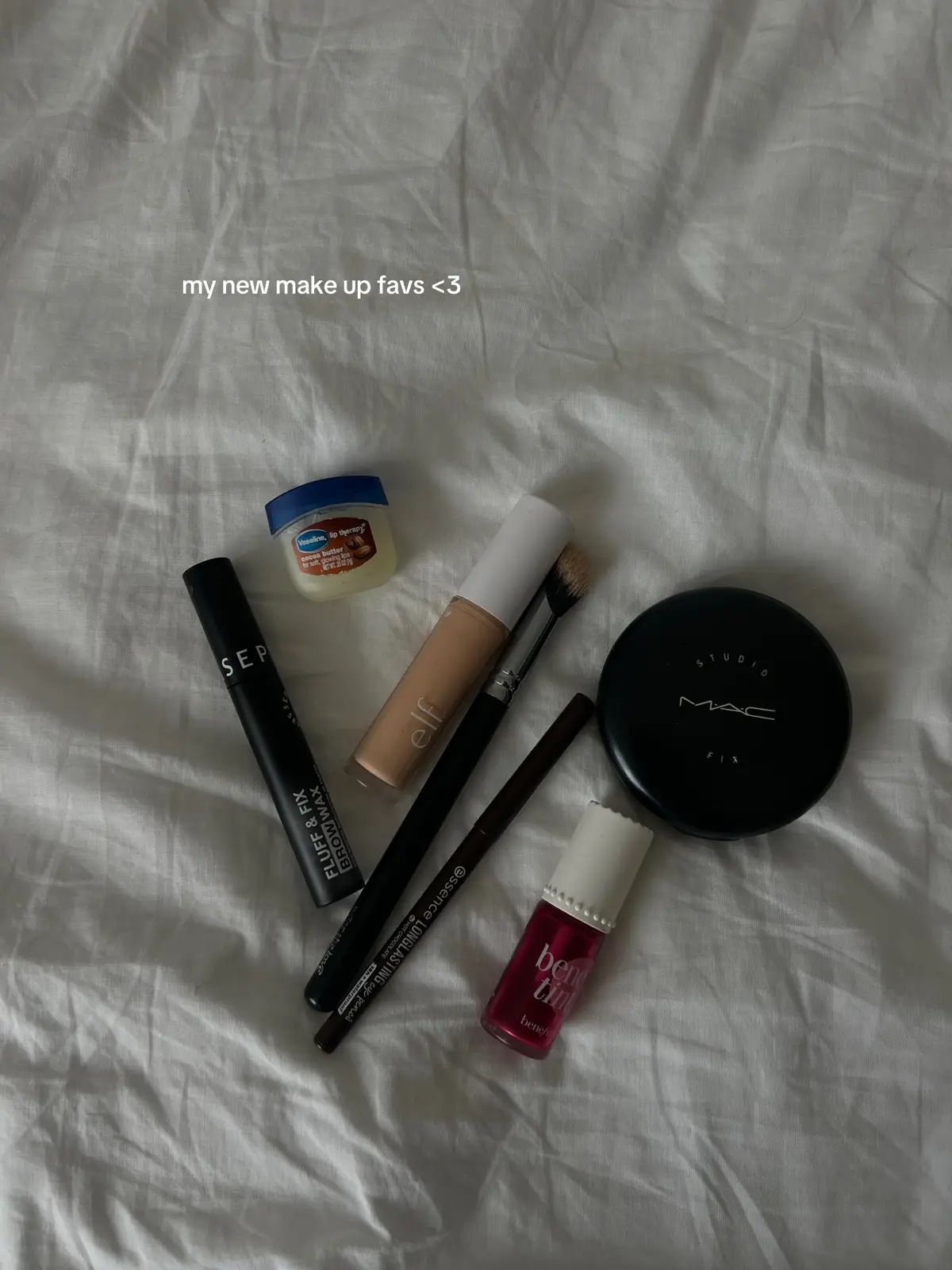 #makeup #makeuptips #makeupfavorites #benefit #sephora #elfcosmetics #essence #mac #zoeva #vaseline 