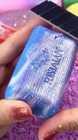#asmr #asmrvideo #asmrsounds #asmrtiktoks #satisfying #satisfyingvideo #soapcutting #soapasmr #soapcubes #soap #cuttingsoap 