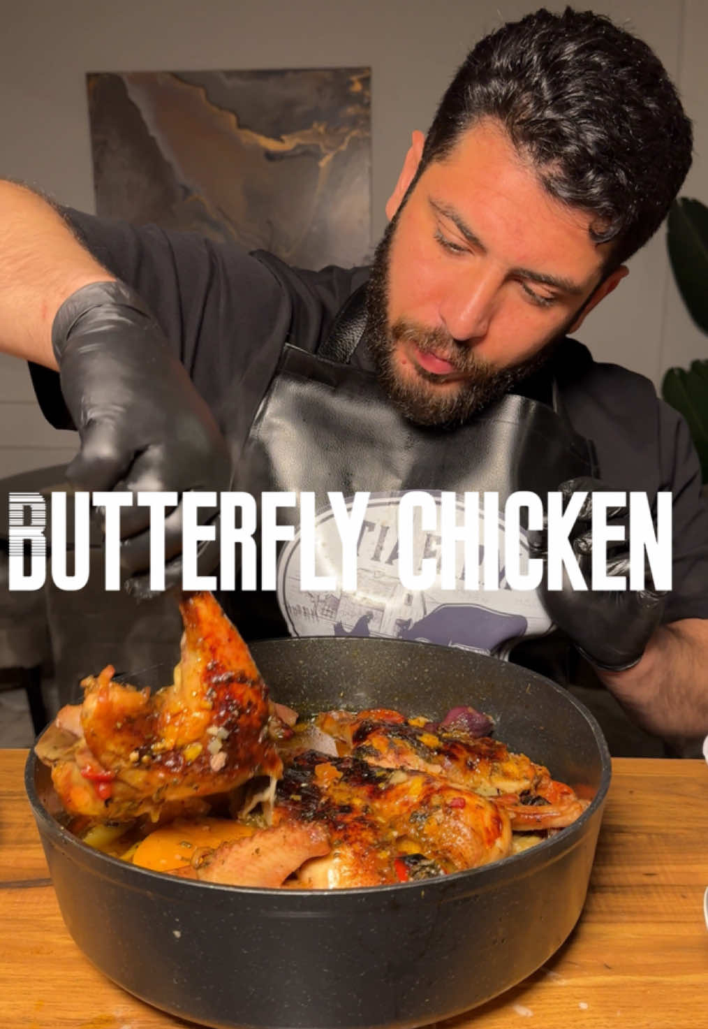 Butterfly chicken  فراخ بترفلاى  نص كوباية زيت زيتون  زعتر فريش  معلقتين ملح  فلفل اسود  بابريكا  بصل بودر  ثوم مفروم  ليمون  ———- قطع عمود الفرخة  تبلها بالخلطة  خضار  بطاطس ، بطاطا ، بصل ، طماطم  سيب الفراخ ساعة ونصف فى الفرن  و دقايق شواية  #fyp #foodies #eat #Recipe ##EasyRecipes##kabekaeats##recipesoftiktok##fypppppppppppppppppp##chef##grilledchicken##chicken 