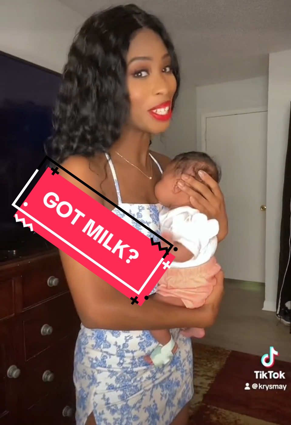 Because your milkshake brings all the *babies* to the yard 🍼 😅 #krysmay #TikTokPartner #LearnOnTikTok #momtok #breastfeeding #baby #reddit 