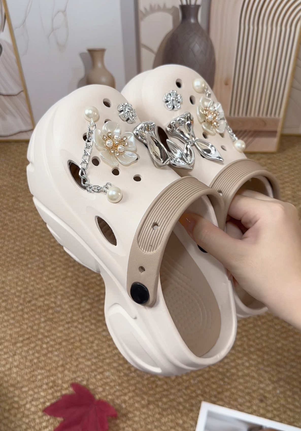 Dép sục nữ đế cao 6cm #depsuc #sucnu #depcross #depnu #depxinh #xuhuong #thinhhanh #muataitiktok #tiemgiaycuanang 