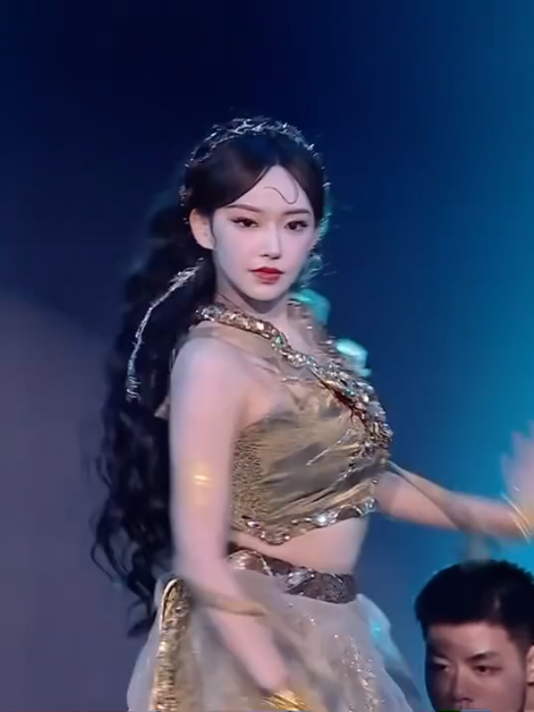 Full màn trình diễn viral của Trình Tiêu tại Đêm Hội Di Sản Hoa Thái ngày 16.1🌟 #chengxiao #trinhtieu #程潇  #เฉิงเซียว #성소 #seongso  #xiaomi #tieumat  #mie_xiao🐰     #xuhuong #chengxiao #chengxiao 