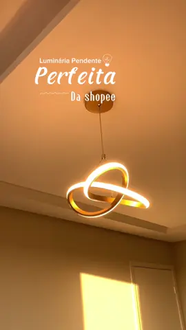Simples e Elegante. Meu xodó ID: 🌟💖ATV-ESQ-QNM #enxovaldecasanova #luminaria #luminariasdecorativas #pendente #luminariadashopee #iluminacaodecorativa #shopee #compranashopee #decoracaosala #lustre #lustrespendentes #lustredashopee #apartamento #decorandoapartamento #oi #CapCut #meuap #meuape #casanova #decoracaoshopee 