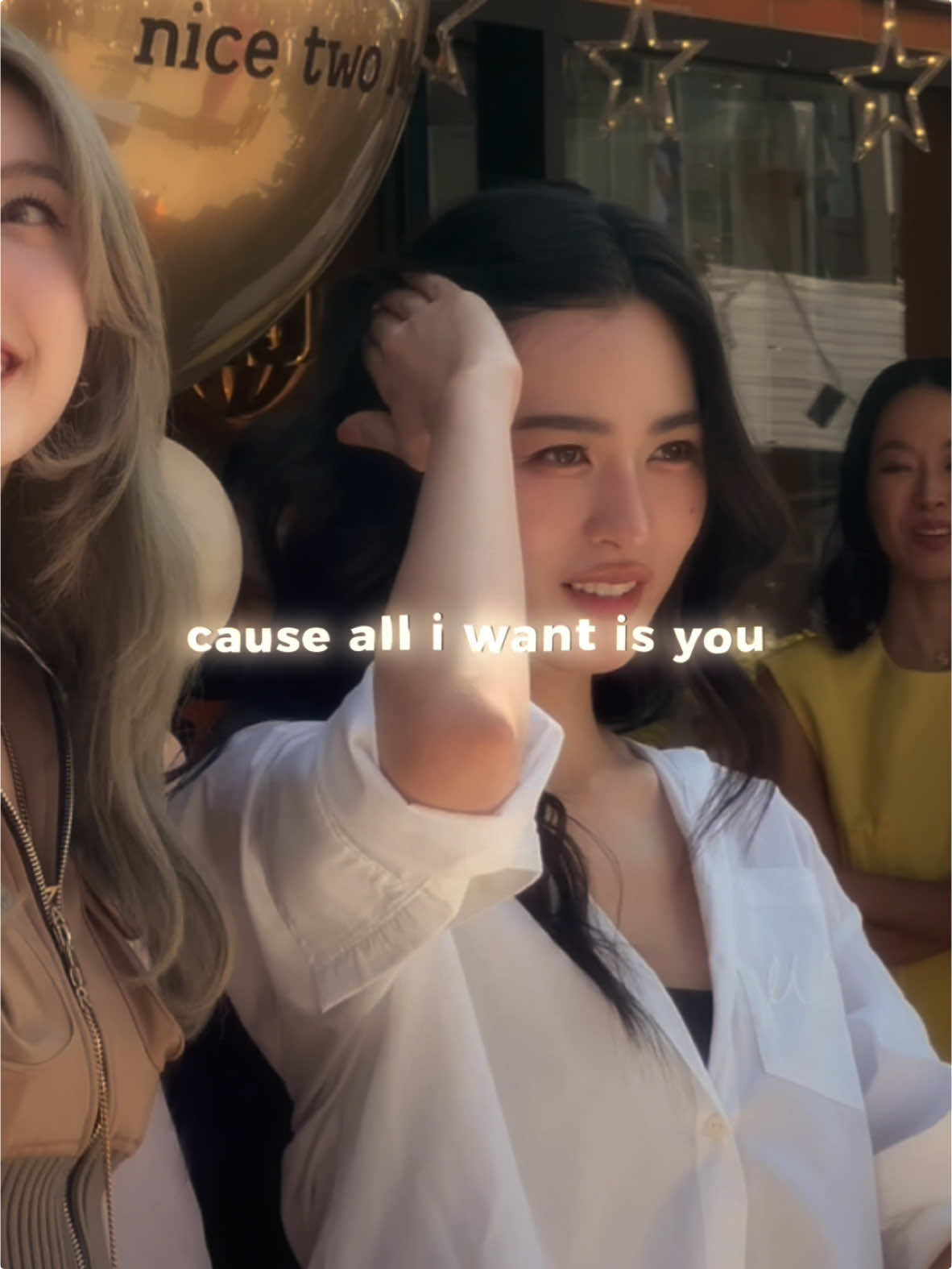 พี่หลิงกับเชิ้ตขาวคือที่สุดดดด หล่อชหหหห 🫠🫠🫠🥵🔥🤤 @Lingling Kwong #linglingkwong #หลิงหลิงคอง #หลิงหลิงศิริลักษณ์ #fyp #fypシ゚  