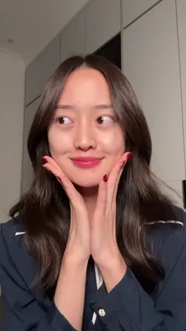 berasa ga kalau siang lebih berminyak tapi kalau malam lebih kering🧐🧐  #skincareroutine #skincaretiktok #fyp #foryoupage #EsteelD #EsteeLauderlD #RevitalizingSupreme #TheNightClub #CapCut @Estée Lauder 