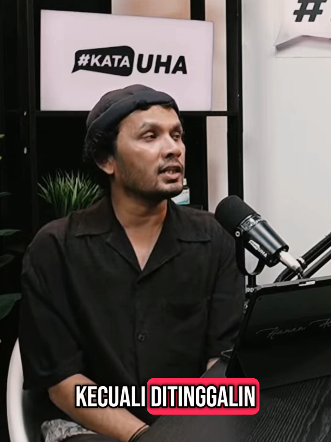 Aku gaakan ninggalin kecuali ditinggalin, aku bukan tipe yang ninggalin, tapi gaakan nyerah akan terus membuktikan ke orang tua  @Hanan Attaki @Pemuda Hijrah  #jodoh #14januari #katauha23 #HidupDalamTakdir #SelfHealingJourney #HijrahStory #TakdirCintaHarapan #kajianonline #hananattaki #KataUHA #AwalTahunBaru #fypシ゚viral #hati #restu #bedaagama 