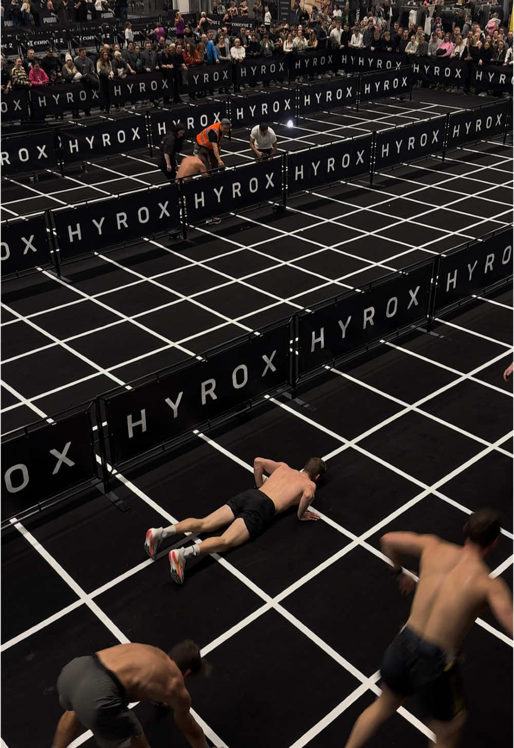Halfway through a Hyrox you’re hit with 80m burpee broad jumps—arguably the toughest station. 🥲 Here’s how to tackle them smarter next time: 1️⃣ Stay low: Avoid standing fully upright—it wastes energy. Stay close to the ground. 2️⃣ Feet to hands: Bring your feet all the way to your hands with each rep. Every centimeter counts! 3️⃣ Clear the line: Always jump past the marker at the end of a lane to avoid unnecessary reps. 4️⃣ Find your rhythm: Pace yourself and don’t overdo the jumps. Practice a jumping length you’re comfortable with and can maintain. 5️⃣ Practice: Implementing plyometrics and BBJs in your training routine will get you a long way. How do you like them burpees? 👀 - - - - - #hyrox #hyroxtips #hyroxworld #hyroxtraining #fitnessracing