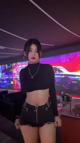 😈