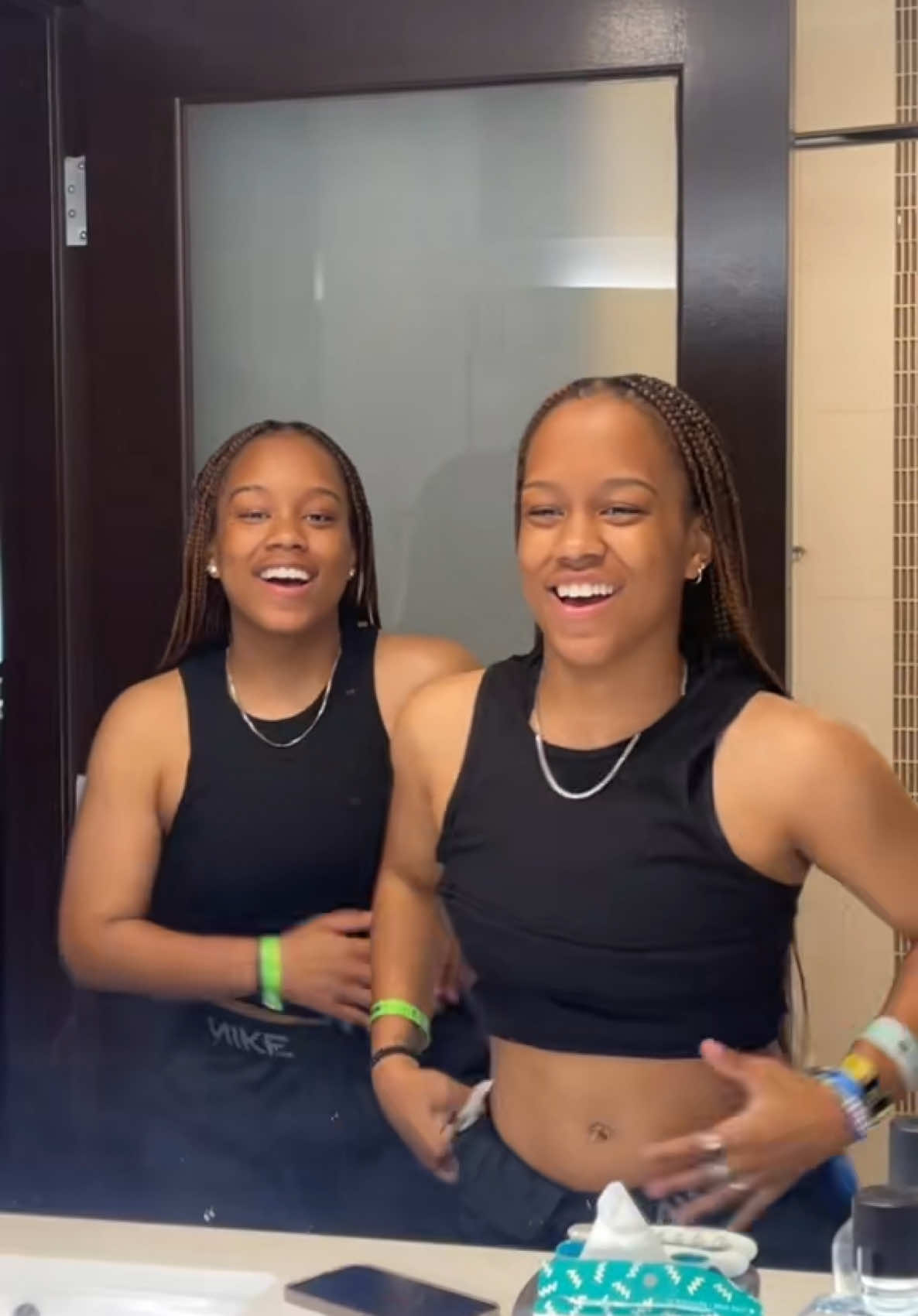 So many memories 🥹 Follow us on instagram @splash.twinz 