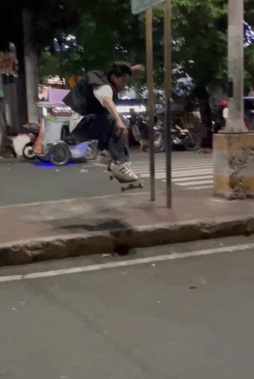 👀👀. #fyp #skate #Skateboarding #fy 