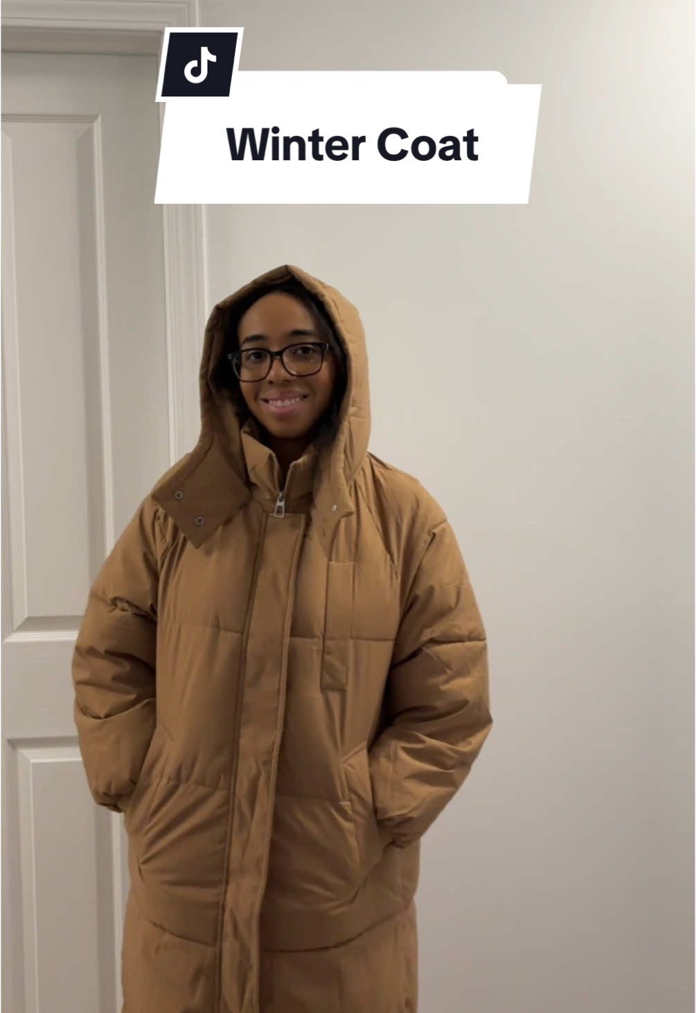 This coat keeps me so warm 🥶 #wintercoat #winterfashion #longcoat #pufferjacket 