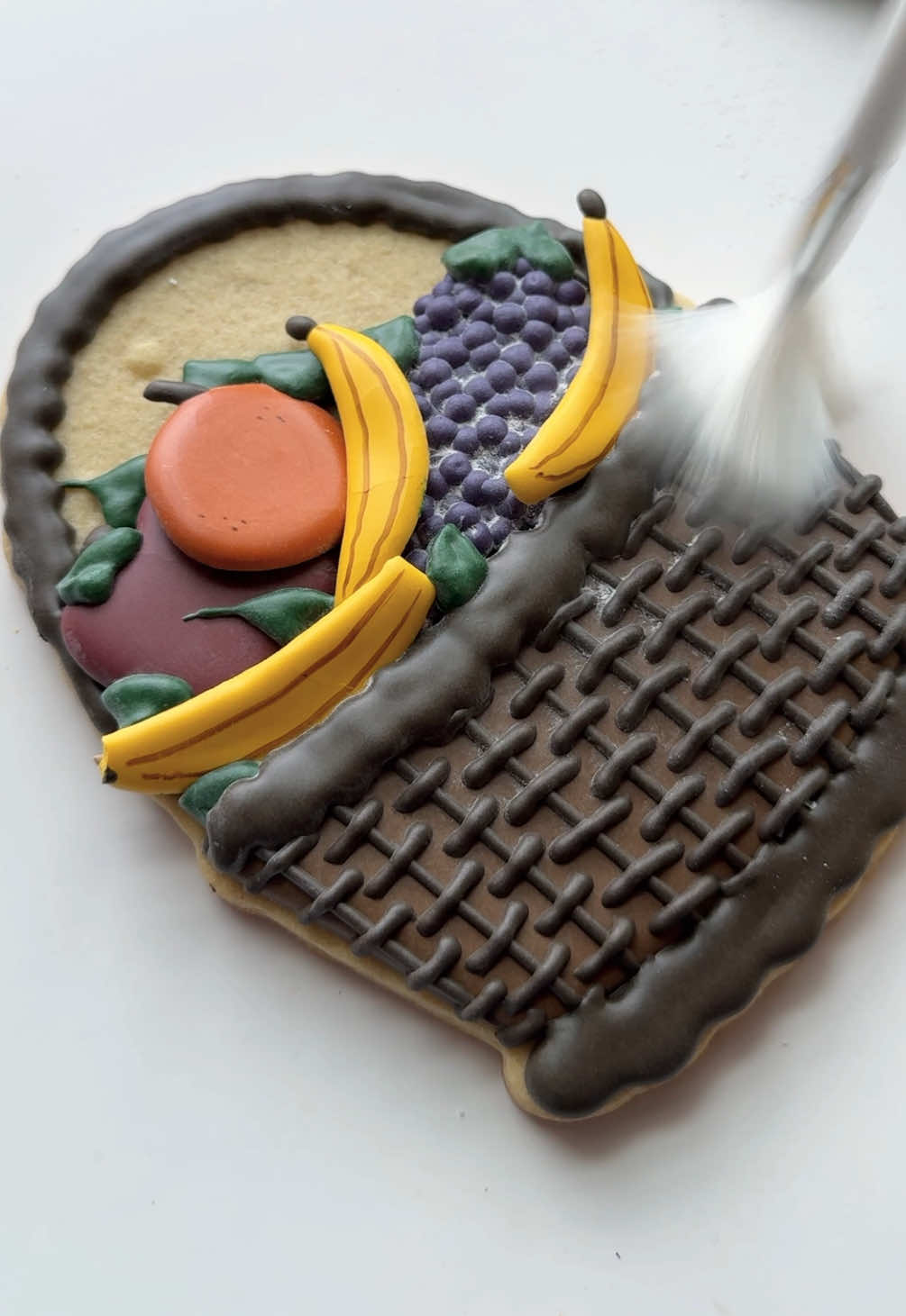 Replying to @j.a.n.e216 My banana broke😭 recipes and supplies linked in my bio #fruitbasketcookie #cookiedecorating #oddlysatisfying #asmr 