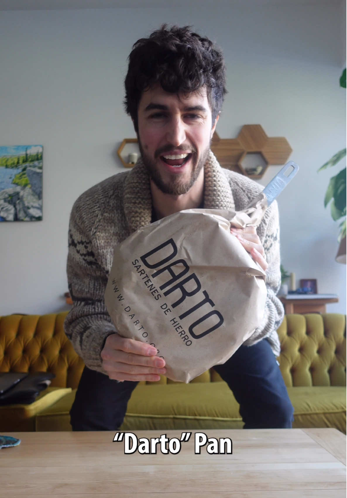 I cannot tell you the last time I watched a video online and then bought the product immediately afterwards. I have been reading about and hearing about carbon steel pans for a while but this was the push for me to actually try one.  All too often cookware is promoted using some new technology that they have just invented or a cool colour combination that you don’t need and thus felt like the opposite.  As I said in the video I actually don’t know what this pan will be like to use but my plan is to swap it for my regular pan for 30 days or something and then give y’all a breakdown of my impressions. So if that’s something you’re keen to see maybe follow me for more updates.  • • • • #darto #carbonsteel #carbonsteelpan #dartopans #cookwear #kitchenmusthaves #kitchenessentials 