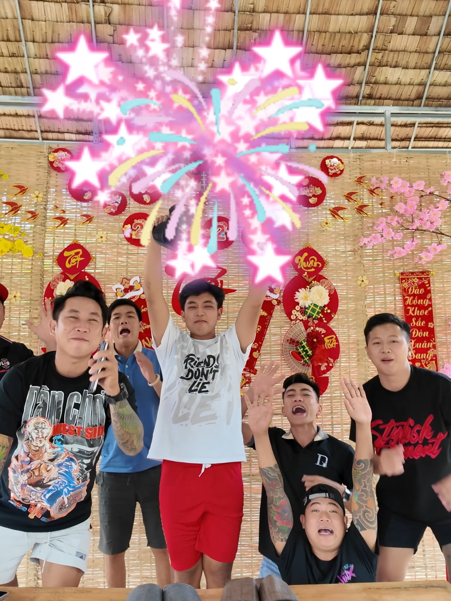 Nhanh Tay Mua Dép Nhận Ngay Lì Xì Tết 2025 Mọi Người Ơi @tnbteam9999 #tnb #tnbteam #thanhnhatv #thanhnhavlog #FYP, #TikTokMadeMeBuyIt, #HotDeal #tết #2025 #lìxì