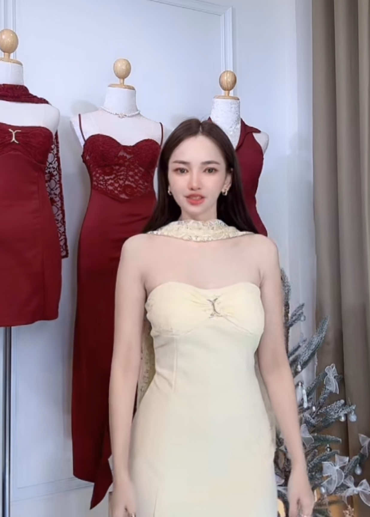 #เดรสเกาะอกแต่งอกลูกไม้อะไหล่ #เดรสเกาะอกแต่งลูกไม้ #เดรสเกาะอกผ้าลูกไม้ #เกาะอกผ้าลูกไม้มินิเดรสเกาะอก #เดรสมีผ้าพาดคอ #เดรส2ชิ้น #เดรสสวยๆ #เดรสเกาะอก #เดรสแซ่บๆ #เดรสสั้น #เดรสออกงาน #นายหน้าtiktokshop #ของดีบอกต่อ #รีวิว #ฟีดดดシ #ฟีด #เสื้อผ้าผู้หญิง #ของต้องมี #tiktokshop 