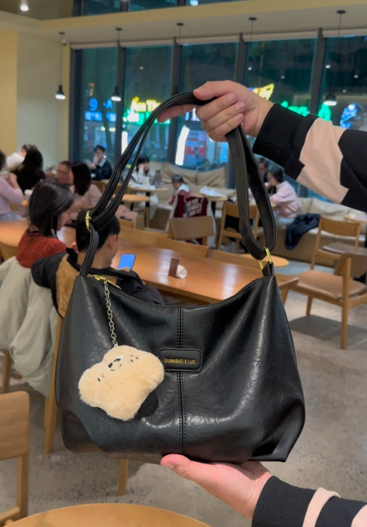 Túi da xinh quá mn ơii  10 điểm không có Nhưng… #reviewtui #tuixachnu #tuixinh #tuixachdep #tuidamem #tuitote #tuida #tuideocheonu #tuideocheo #xuhuong 