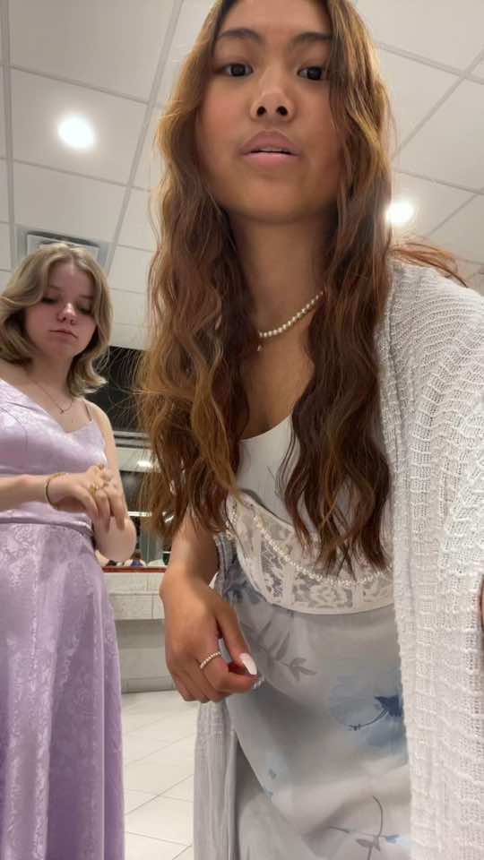this was such a simpler time😢 #prom #promdress #mymoneydontjiggle #dance #nostalgia #josieliu #foryoupagee #fyppp 