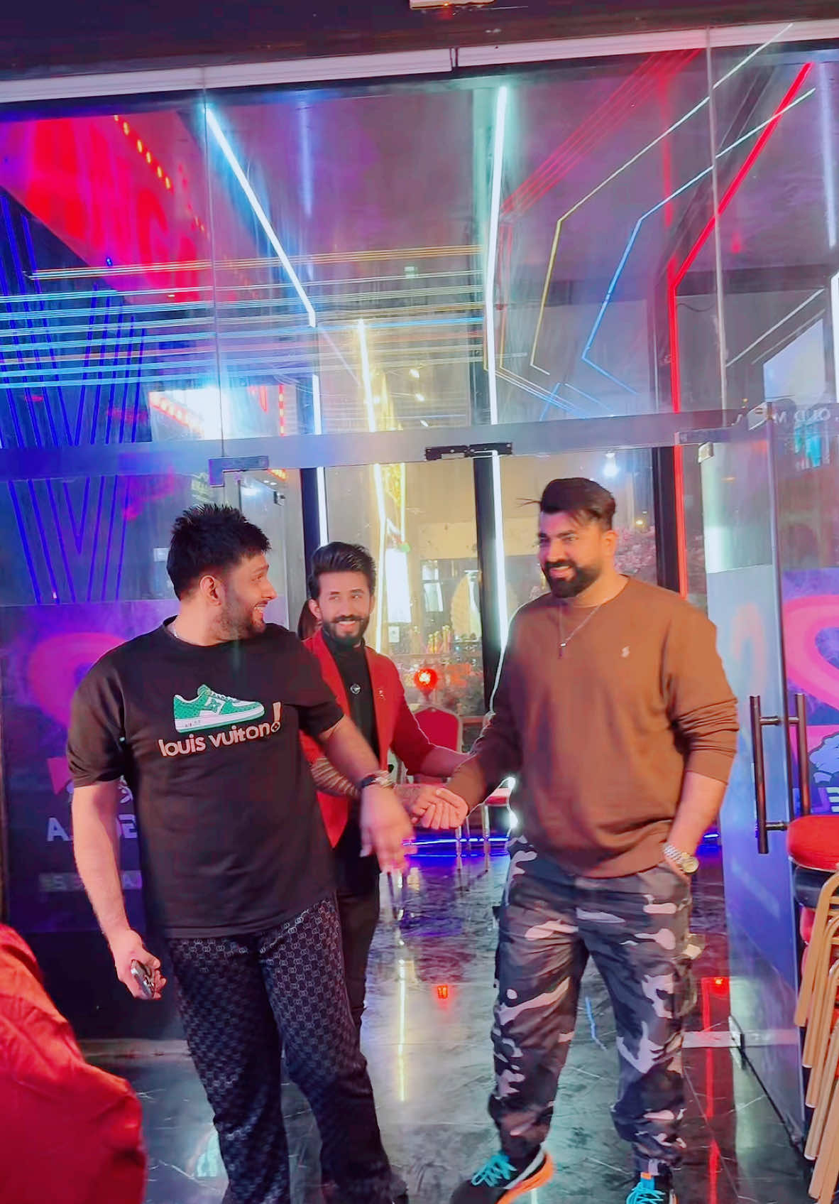 Special Guest Mr Gangster & Mr Ahmed Sunny Famous Tiktok Stars🔥Welcome To Rangeela 2 Cafe #ManagerLife #Rangeela2 #TikTokCafe @Alع Hassaن 🥵 