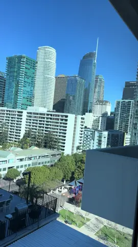 GOOD MORNING L.A…..😀😀👌👌PRETTY NICE  SUNRISE FROM THE HEART OF L.A🫶🫶🫶…HERMOSO AMANECER DESDE EL CORAZÓN DE LOS ANGELES CA , BUEN DIA 👌👌👌😀🫶🫶