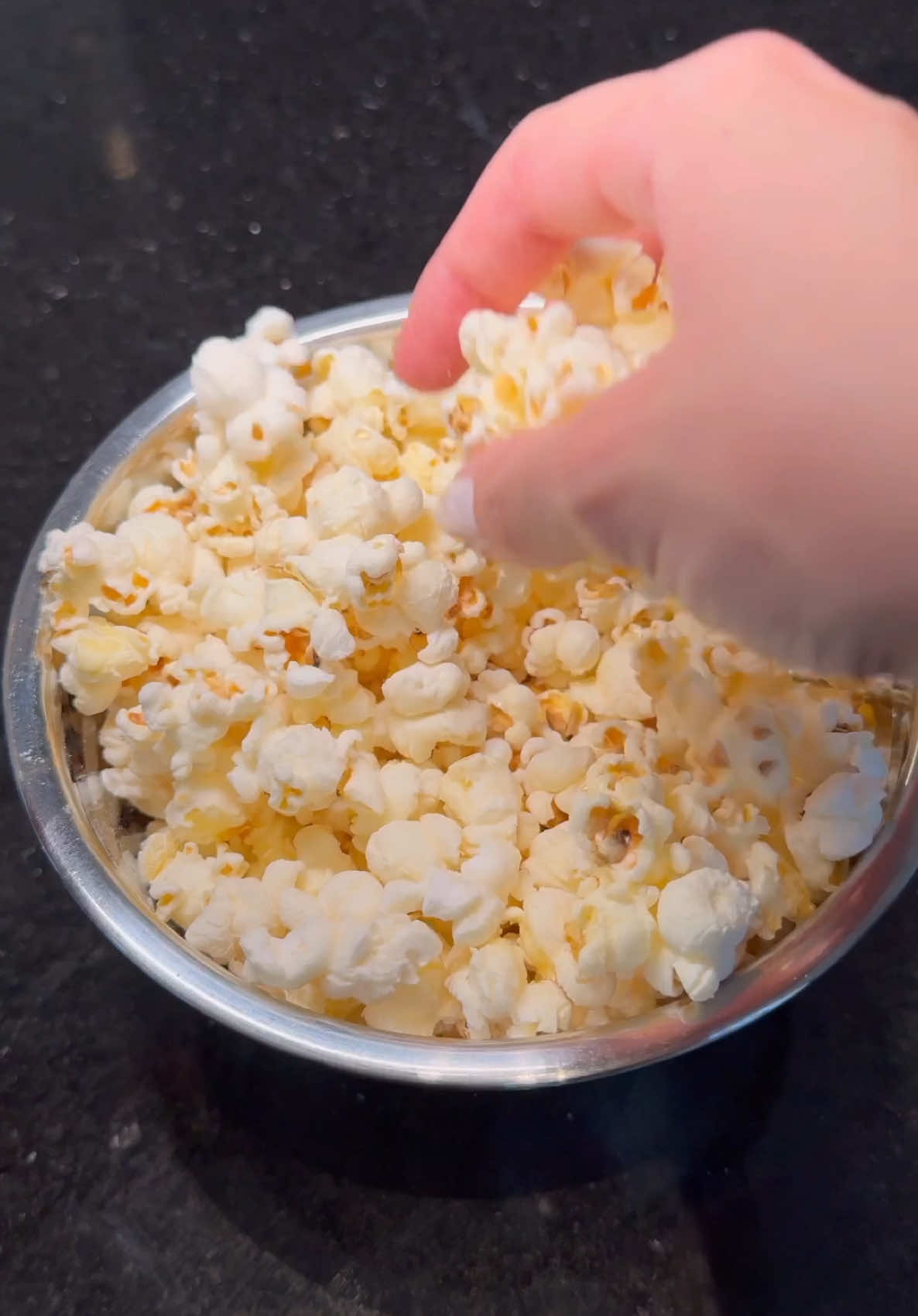 Segredo da pipoca perfeita 🍿❤️ #pipoca #lanche #dica #receita #receitafacil #gastronomia #cozinha #receitasgostosas #manteiga #culinaria #dicas #milho #chef #cinema #pipocadecinema #pipocagourmet 