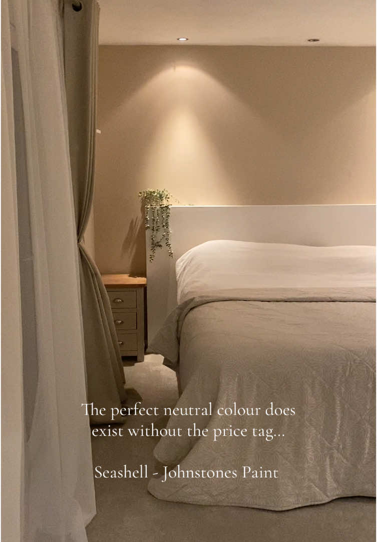 Your welcome xox #neutralhome #neutrals #neutralpaintcolors #paintok #neutralstyle #neutralhomedecor #homesteading #homestyle #masterbedroom #bedroomdesign #bedroommakeover #bedroomtour #masterbedroomdesign #homeinspo #Home #myhomevibe #homesweethome #decor #decoration #johnstonespaint #seashell #beigeinterior #interiordesign 