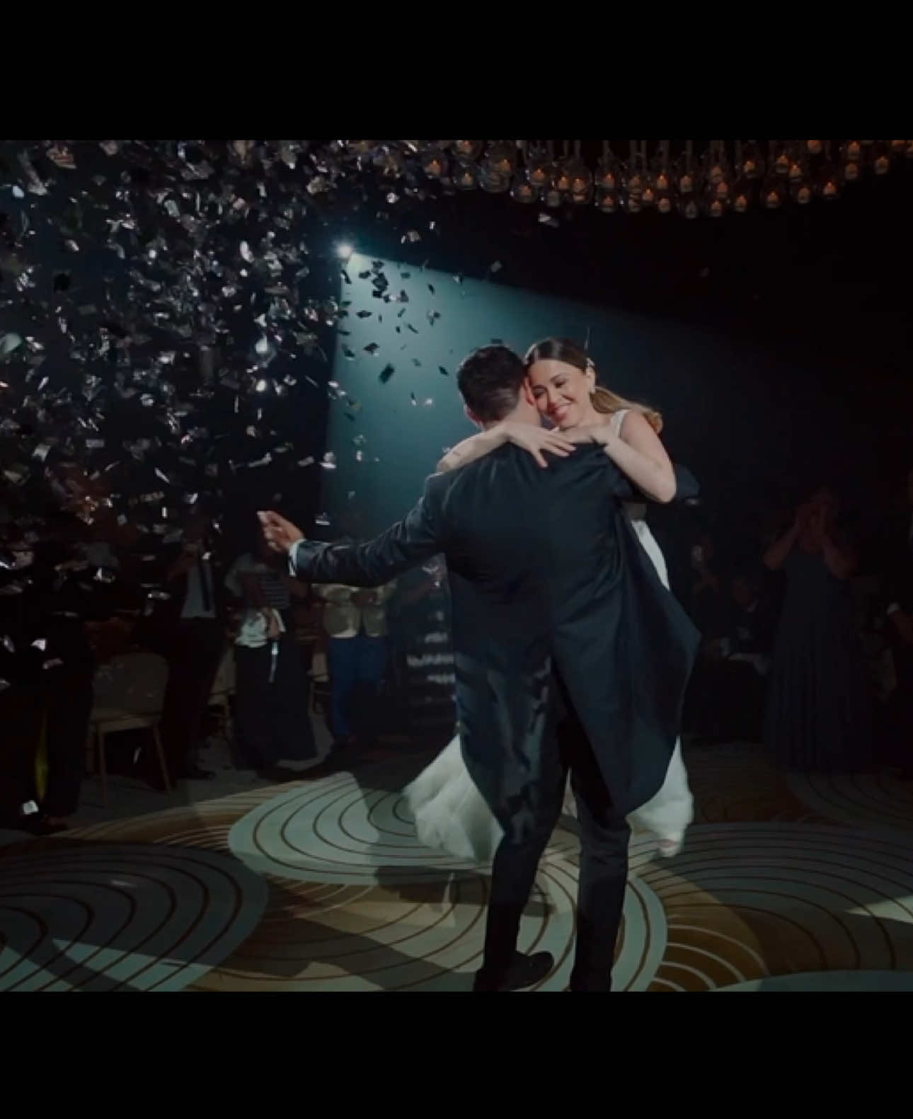 Hasta viejitos ✨💖 Canción para recordar siempre 09.11.24 #vals #hastaviejitos #valsnovios #valswithme #vals #valsdenovios #valz #boda #weddingdance #weddingday #wedding #bodas #bodasmexico #carlosvives #carlosviveshastaviejitos 