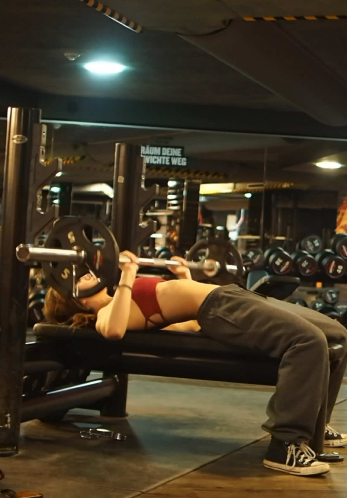 my boyfriend says flat bench doesnt look badass🥲🥲  #fyp #gym #GymTok #Fitness #gymmotivation #motivation #dreambody #gymcouple #physique 