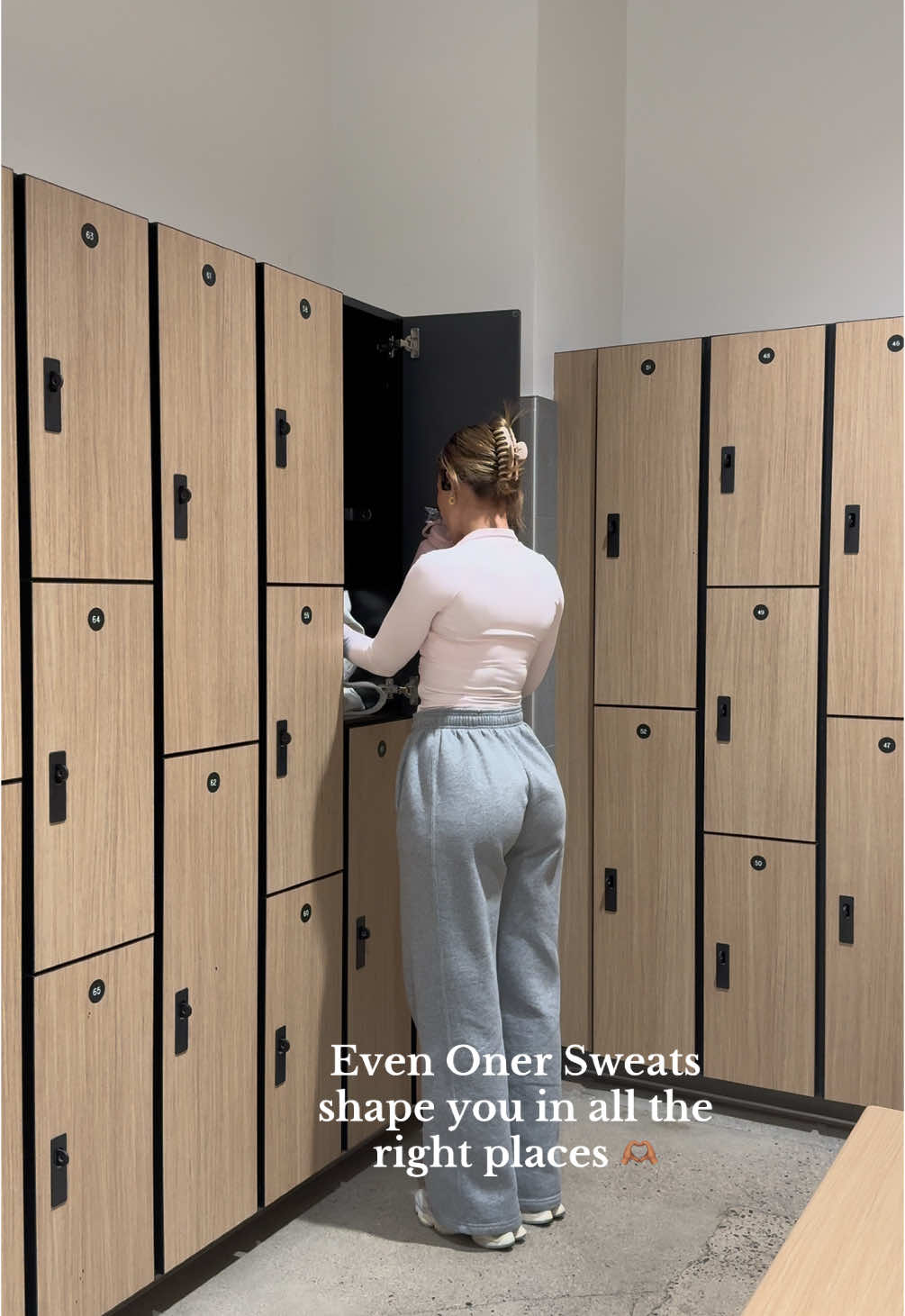 But them & thank me later 🤝🏽 #oneractive #gymgirl #gymmotivation 